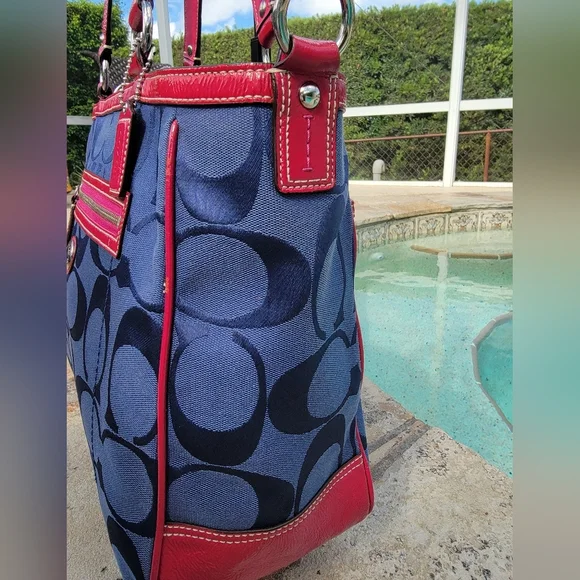 Coach Navy And Fuchia Laura Signature Monogram Jacquard Tote - Picture 7 of 16